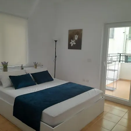 Lavender Apartamento Golem (Tirana)